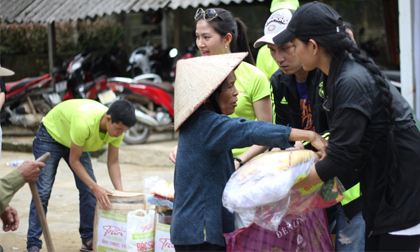Ẩm thực Trần Đà Nẵng chung tay giúp đỡ đồng bào lũ lụt