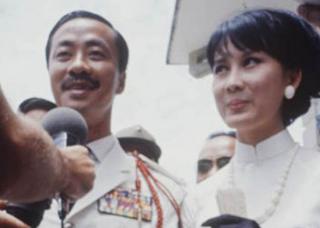 Nhan sắc khuynh thành của Hoa khôi Sài Gòn một thời Nhan sắc khuynh thành của Hoa khôi Sài Gòn một thời