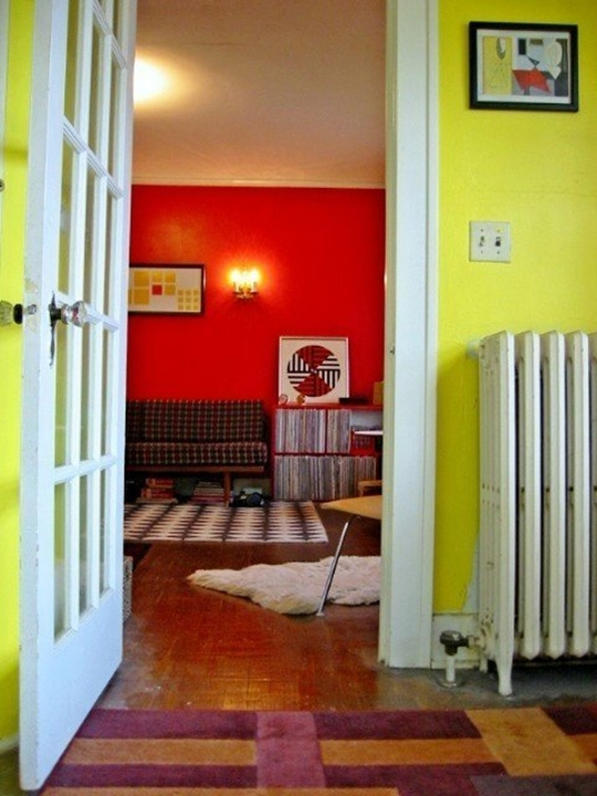 nhac chat 003 jpg4 Chiêm ngưỡng không gian 2 căn hộ nhỏ ấn tượng với màu sắc táo bạo