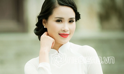 Á khôi Lưu Ly khoe sắc tinh khôi với áo dài trắng - a-khoi-luu-ly-khoe-sac-ao-dai13-ngoisao.vn.stamp2