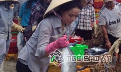 'Bắt gặp' Nhật Kim Anh bán cá ở chợ