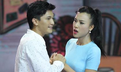 Huỳnh Anh và bạn gái hơn tuổi lần đầu làm vợ chồng
