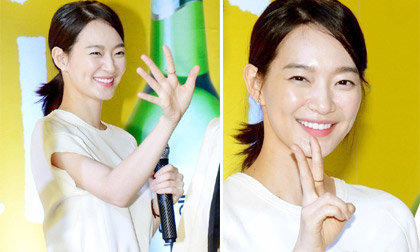 Shin Min Ah trẻ trung váy trắng tại sự kiện