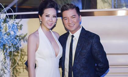 Hoa hậu Thu Hoài diện đầm hở ngực gợi cảm bên Mr. Đàm