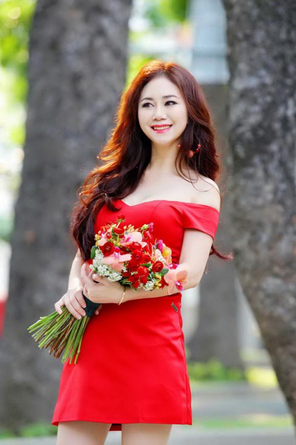 Hoa hậu Mỹ Vân khoe vẻ đẹp sành điệu 0