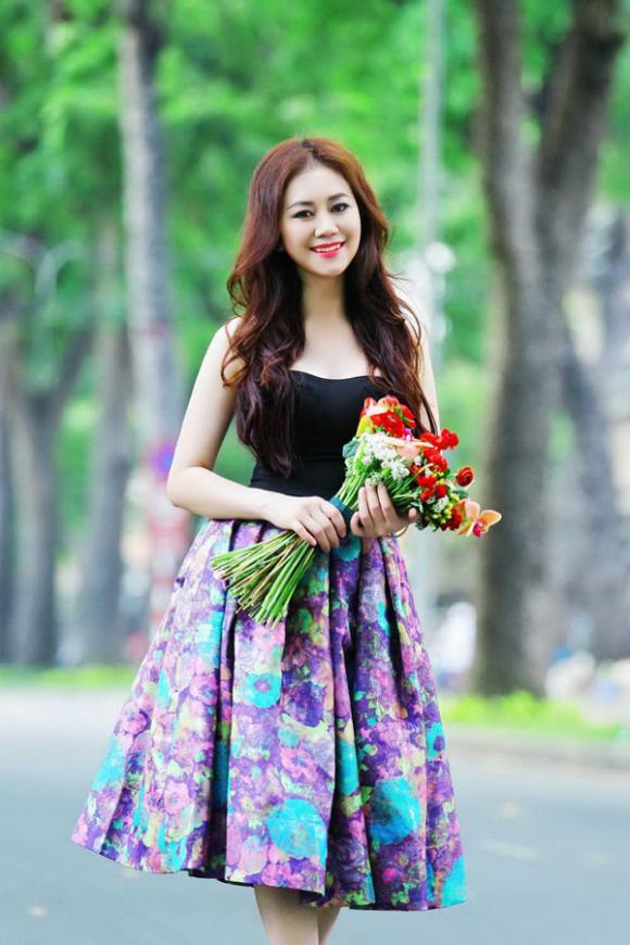 Hoa hậu Mỹ Vân khoe vẻ đẹp sành điệu 2