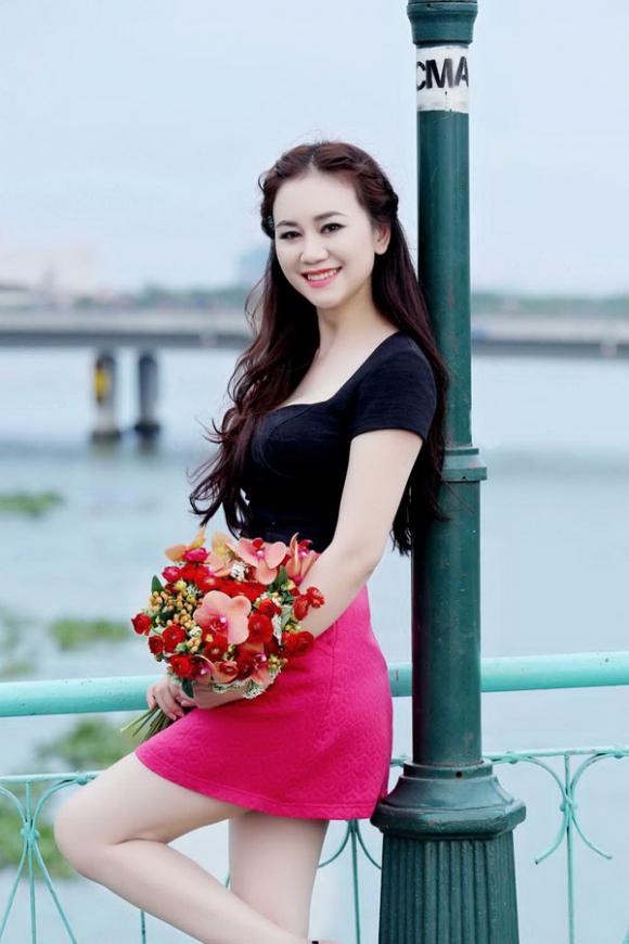 Hoa hậu Mỹ Vân khoe vẻ đẹp sành điệu 8