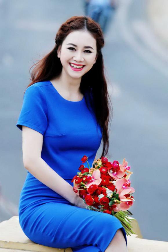 Hoa hậu Mỹ Vân khoe vẻ đẹp sành điệu 12