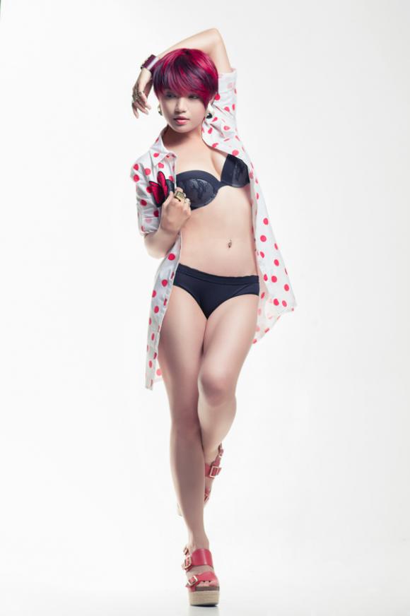 tinna-tinh-khoe-body-nong-bong004-ngoisao.vn.jpg
