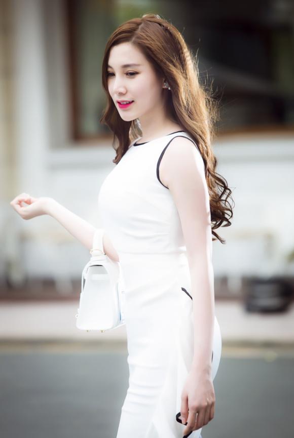 a-khoi-thu-thuy-khoe-ve-dep-ngot-ngao007-ngoisao.vn.jpg
