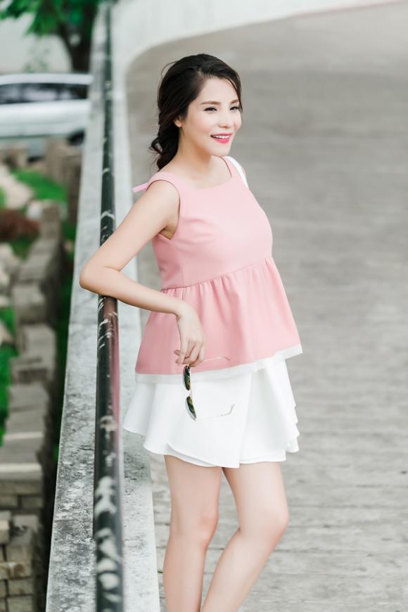 kiwi-ngo-mai-trang-vac-bung-bau-sap-sinh-xuong-pho009-ngoisao.vn.jpg