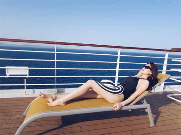 a-hau-diem-trang-dien-bikini-khoe-dang-chuan004-ngoisao.vn.jpg