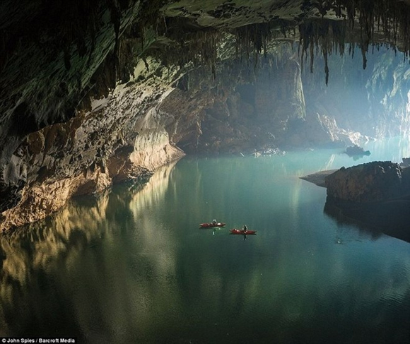 Lạc vào hang động đẹp tựa chốn bồng lai tiên cảnh ở Lào 2