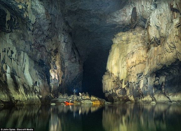 Lạc vào hang động đẹp tựa chốn bồng lai tiên cảnh ở Lào 6