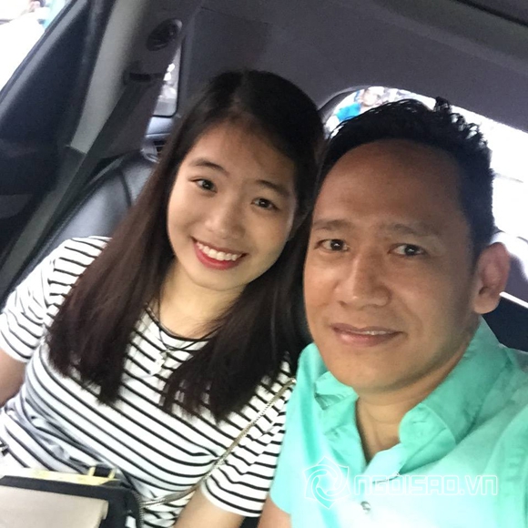Ca sĩ Việt và con gái 1