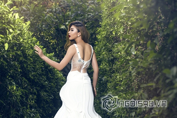 Kim Dung mặc váy dạ hội  1