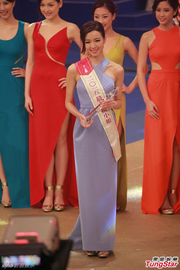 Cận cảnh nhan sắc tân Hoa hậu Hồng Kông 2015 4