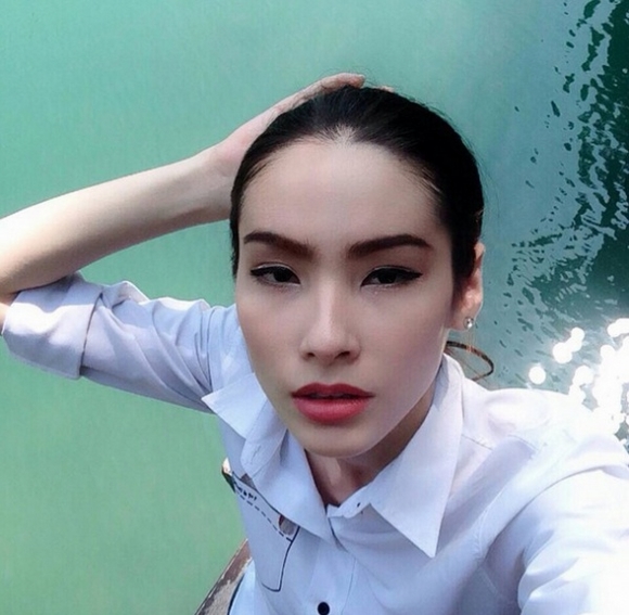 Top 10 mỹ nhân chuyển giới Thái Lan đẹp hút hồn 16