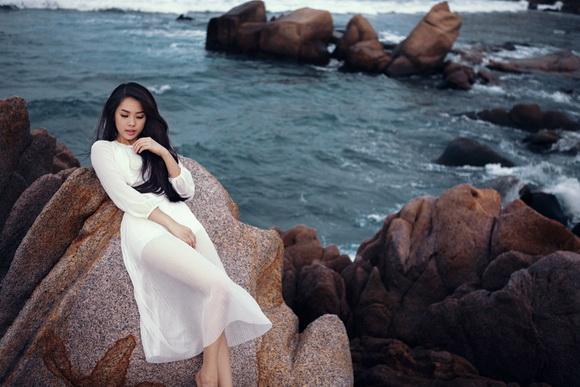 Khánh Tiên Idol ra mắt MV 9 Khánh Tiên Idol ra mắt MV 9