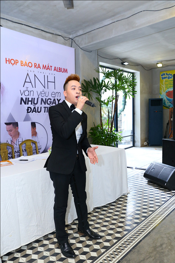 Lương Bích Hữu vai trần gợi cảm hớp hồn Cao Thái Sơn 7 Lương Bích Hữu vai trần gợi cảm hớp hồn Cao Thái Sơn 7