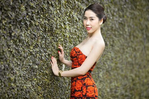 a-khoi-trinh-thanh-hong-1711-9-ngoisao.vn.jpg
