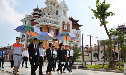 Đại sứ Ấn Độ và Đại sứ Hàn Quốc tại Việt Nam thăm quan Asia Park