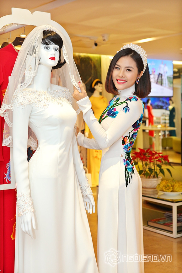 Vợ chồng Vân Trang lái xế hộp tiền tỷ đi thử trang phục cưới 8