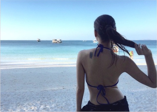 Loạt mỹ nhân Thái khoe hình xăm 'độc' trên cơ thể gợi cảm 25