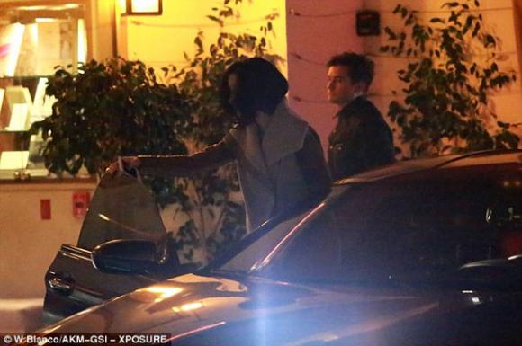 Orlando Bloom bị bắt gặp hẹn hò Katy Perry đi ăn tối 19