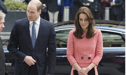 Công nương Kate Middleton kiều diễm với váy họa tiết gingham