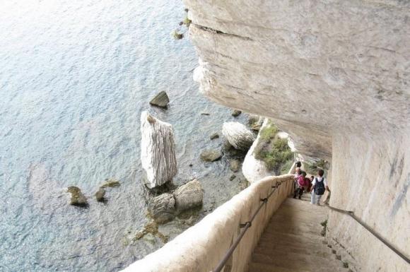 Cầu thang lên thiên đường Corsica, Pháp 3