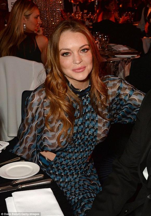 Lindsay Lohan mặc xấu  1