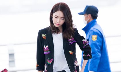 Yoona (SNSD) nổi bật tại sân bay sau khi 'soán ngôi' Song Joong Ki