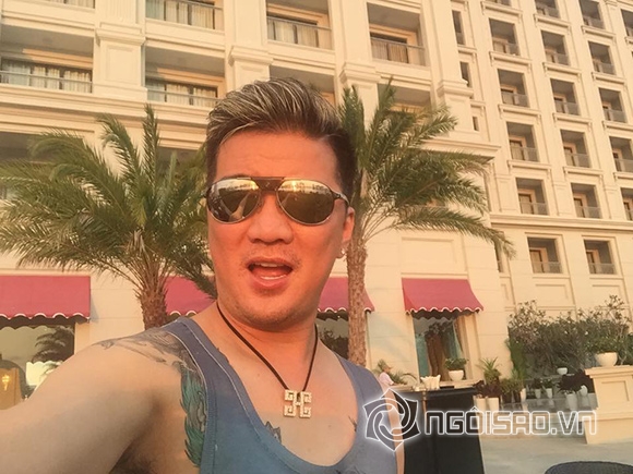 Đàm Vĩnh Hưng cởi trần công khai hình xăm mới trên ngực phải 0 Đàm Vĩnh Hưng cởi trần công khai hình xăm mới trên ngực phải 0