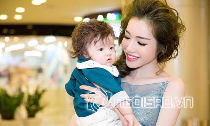 Elly Trần lần đầu đưa con trai Túc Mạch đi sự kiện