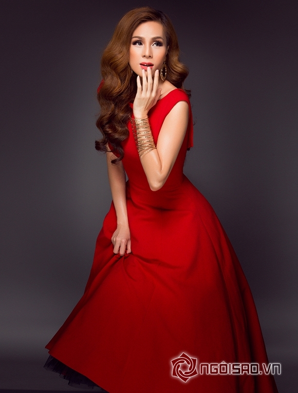 Á hậu Tố Uyên khoe vẻ đẹp quyến rũ với phong cách thời trang đỏ đen 3