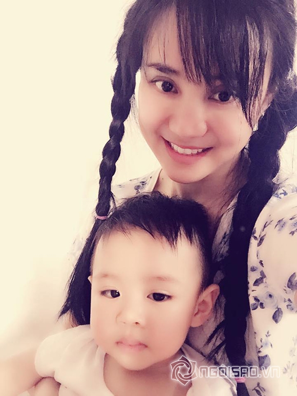 Vy Oanh đưa chồng con về Bình Thuận thăm mẹ 1
