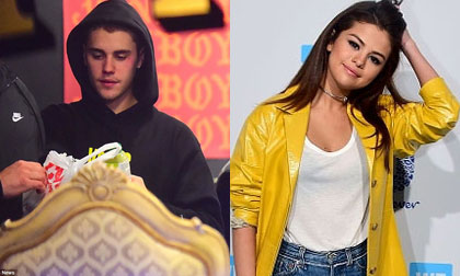 Justin Bieber bất ngờ nhắn tin tình cảm cho Selena