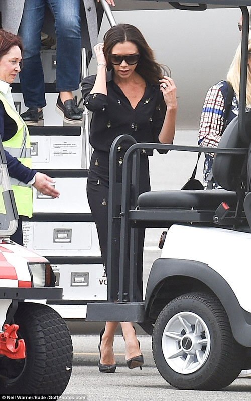 Victoria Beckham chơi trội khi đi máy bay riêng tới dự LHP Cannes 14