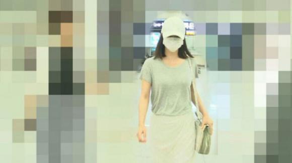 Bi Rain và Kim Tae Hee bị bắt gặp tại sân bay sau kỳ nghỉ dưỡng chung 4