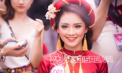 'Đột nhập' hậu trường đêm Chung khảo Hoa hậu Việt Nam phía Bắc