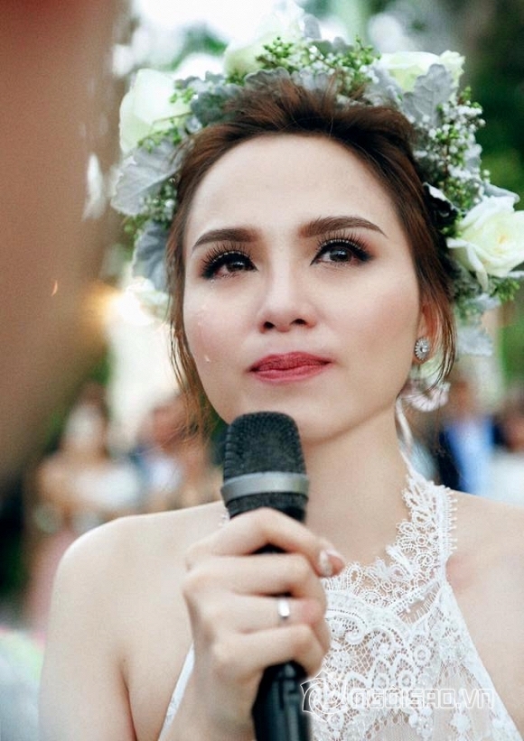 Bố mẹ sao Việt không có mặt trong ngày cưới  9