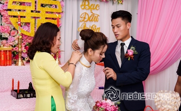 Bố mẹ sao Việt không có mặt trong ngày cưới  12