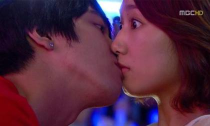 Park Shin Hye - Diễn viên không hề biết hôn trong các  phim