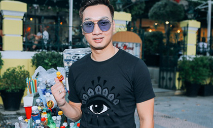 Giữa tâm bão X-Factor, MC Thành Trung vẫn vui vẻ 'tận hưởng' Sài Gòn