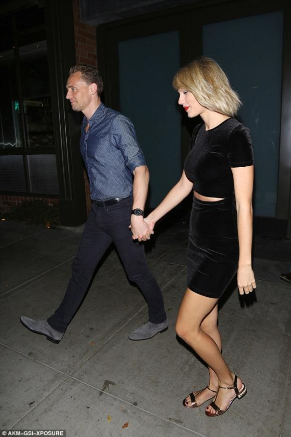 Taylor Swift và bạn trai tay trong tay hẹn hò sau nghi vấn rạn nứt 9