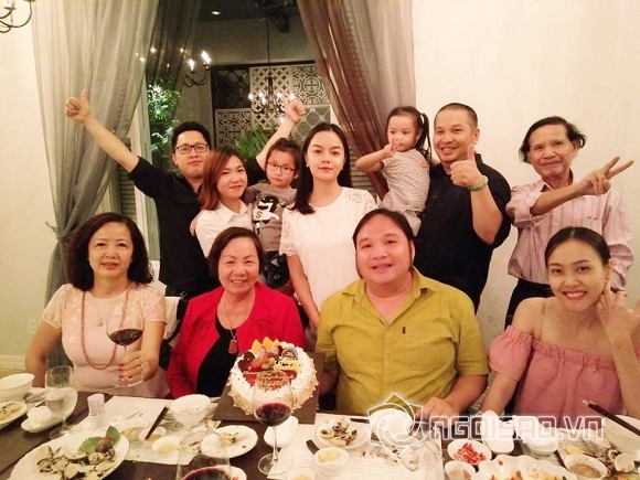 Hoàng Thùy Linh và Vĩnh Thụy sinh nhật Phạm Quỳnh Anh  9