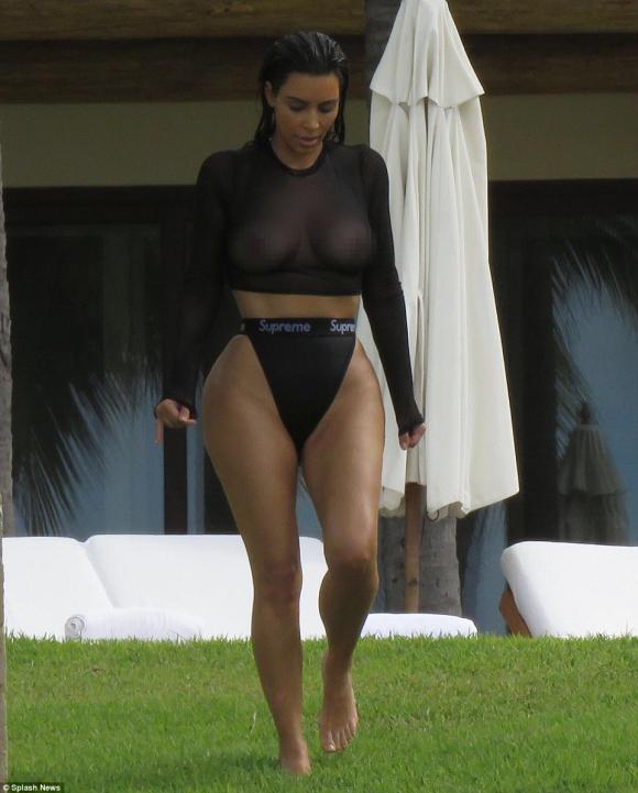 Kim Kardashian 0