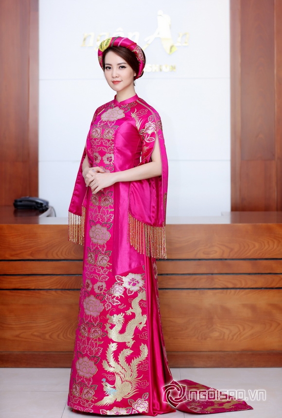 Thụy Vân chọn váy làm MC Hoa hậu 8