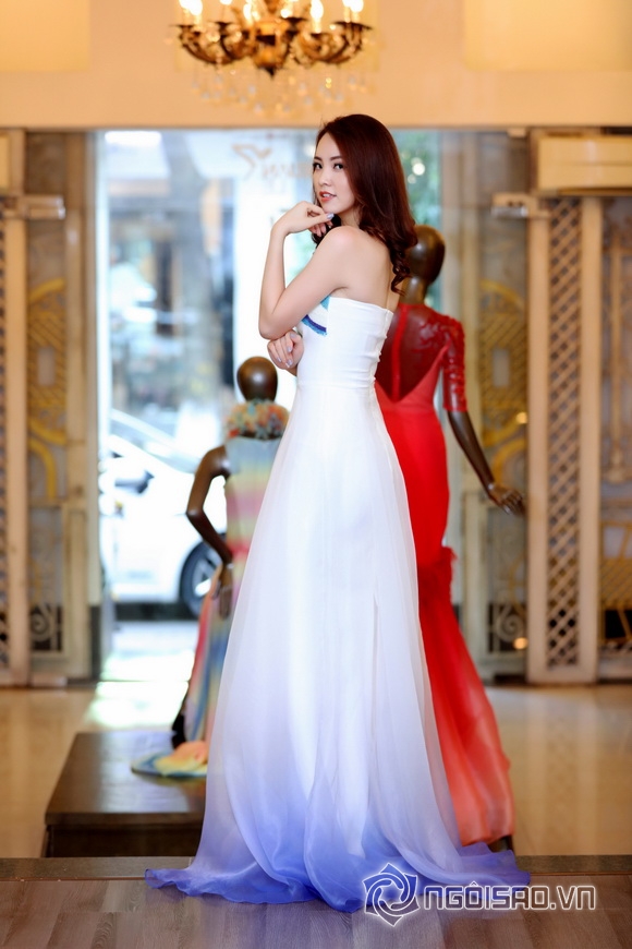Thụy Vân chọn váy làm MC Hoa hậu 4